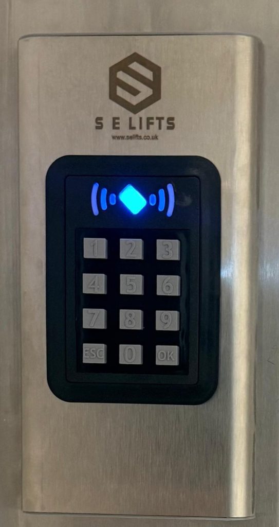 Landing push button